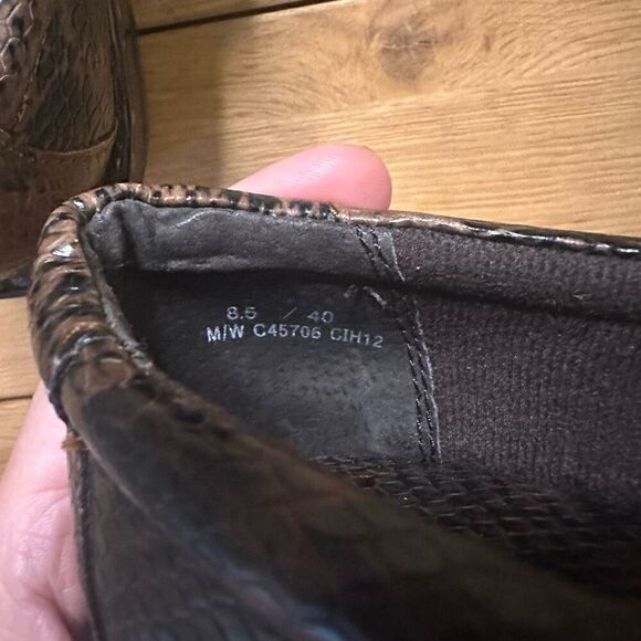 NWOT BOC Animal Print clog 8.5 - Picture 4 of 9